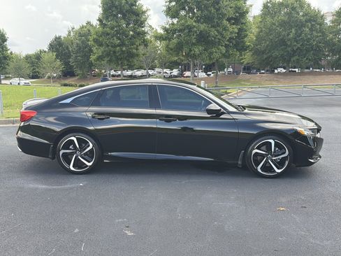 Used 2022 Honda Accord Sport image 10