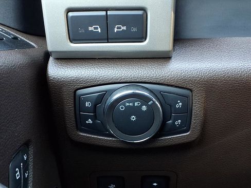 Certified 2022 Ford F350 King Ranch w/ Chrome Package image 19