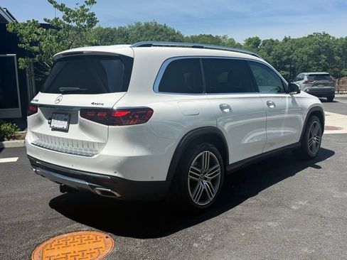 Used 2024 Mercedes-Benz GLS 450 4MATIC image 7