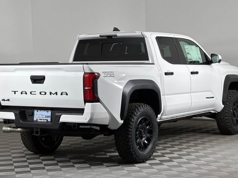 New 2025 Toyota Tacoma TRD Off-Road image 4