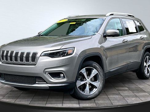 Used 2019 Jeep Cherokee Limited AWD/4WD image 13
