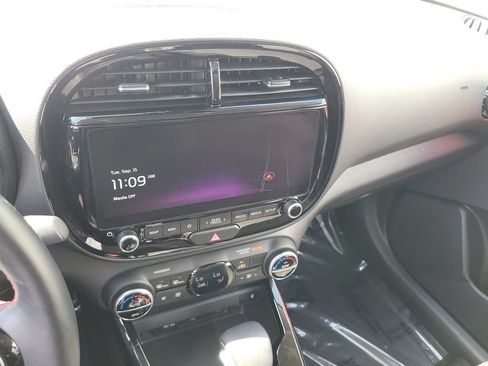 Certified 2023 Kia Soul GT-Line FWD image 14