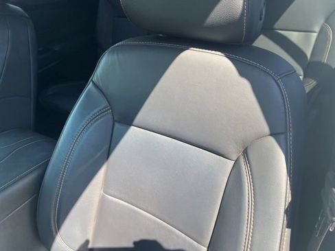 Used 2020 Chevrolet Traverse LT FWD image 5