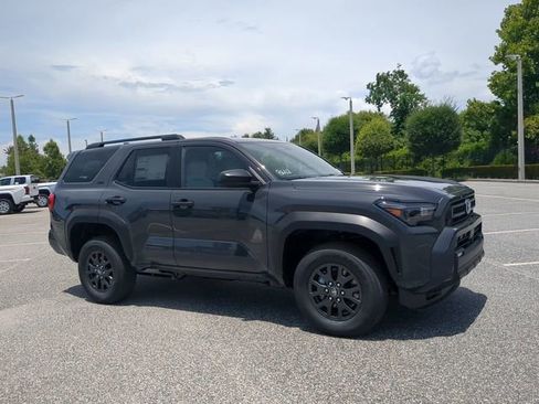 New 2026 Toyota 4Runner SR5 AWD/4WD image 2