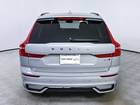 Certified 2025 Volvo XC60 B5 Plus AWD/4WD image 30