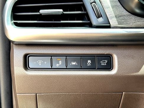 Used 2022 Kia Telluride SX w/ Towing Package FWD image 16