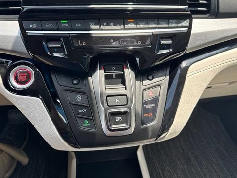 New 2026 Honda Odyssey Touring image 23