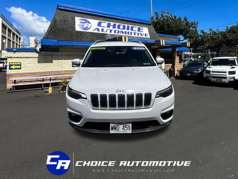 Used 2020 Jeep Cherokee Latitude Plus w/ Cold Weather Group AWD/4WD image 11