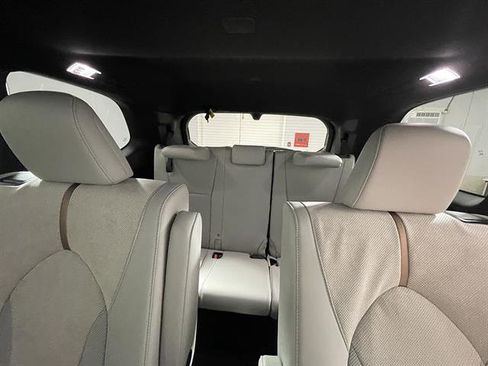 New 2026 Toyota Grand Highlander AWD Hybrid image 12