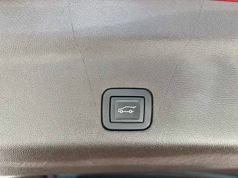 Used 2022 Chevrolet Tahoe LT AWD/4WD image 24