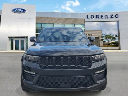 Used 2024 Jeep Grand Cherokee Limited w/ Black Appearance Package image 2
