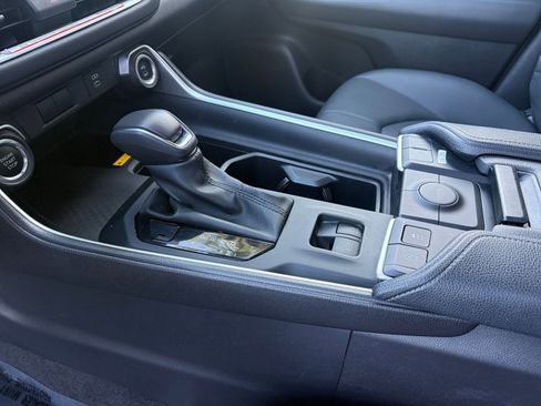 Used 2025 Toyota Grand Highlander XLE image 38