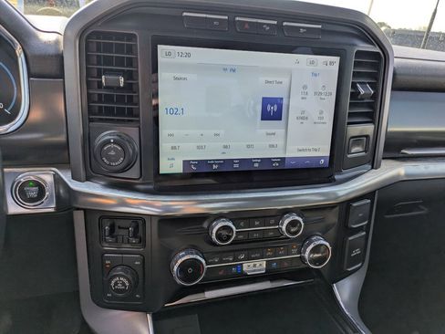 Used 2022 Ford F150 Lariat image 14