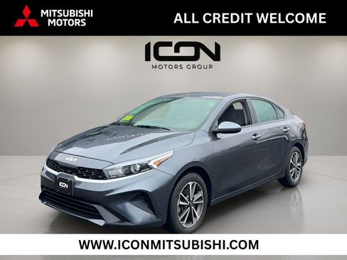 Used 2023 Kia Forte LXS FWD image 1