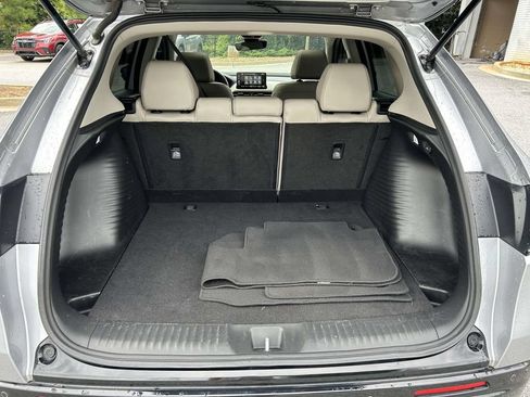 Used 2023 Honda HR-V EX-L image 9