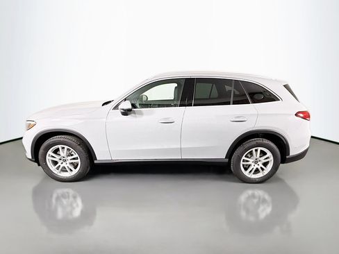 Used 2026 Mercedes-Benz GLC 300 4MATIC image 4