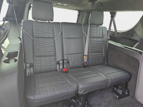 Used 2024 Cadillac Escalade ESV Sport Platinum w/ LPO, ONYX Package AWD/4WD image 16