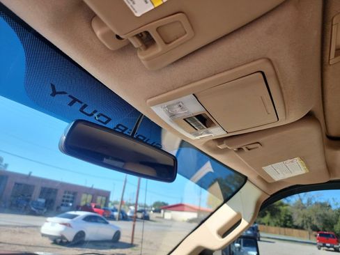 Used 2011 Ford F250 Lariat w/ Lariat Ultimate Pkg image 24