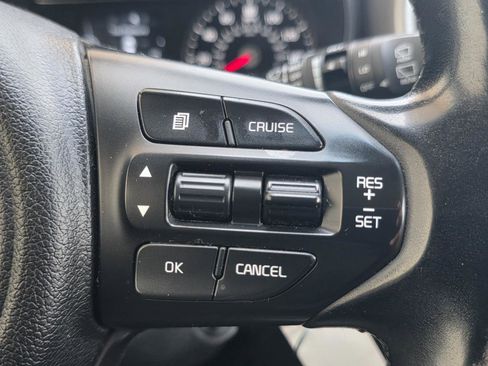 Used 2016 Kia Sorento AWD w/ LX Convenience Package image 17