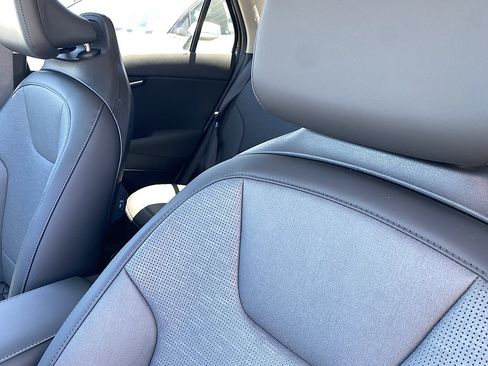 New 2026 Kia Niro Wave FWD image 13