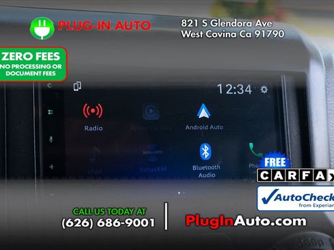 Used 2017 Jeep Wrangler Unlimited Sport w/ Connectivity Group AWD/4WD image 25