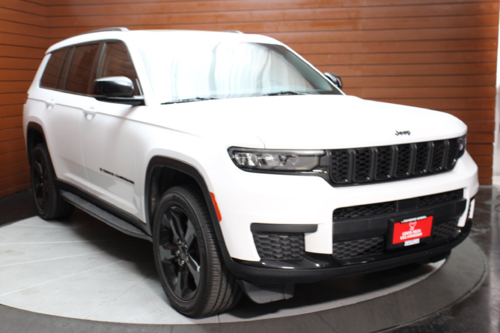 Used 2023 Jeep Grand Cherokee L Laredo RWD image 32