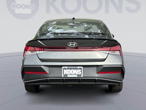 New 2026 Hyundai Elantra Sport FWD image 5