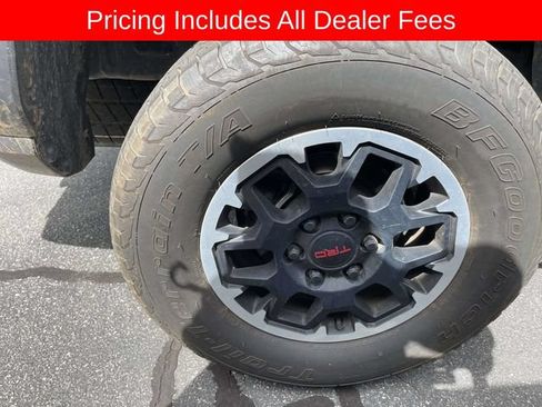 Used 2024 Toyota Tacoma TRD Off-Road AWD/4WD image 9