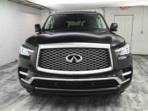 Used 2023 INFINITI QX80 Luxe w/ Cargo Package AWD/4WD image 2