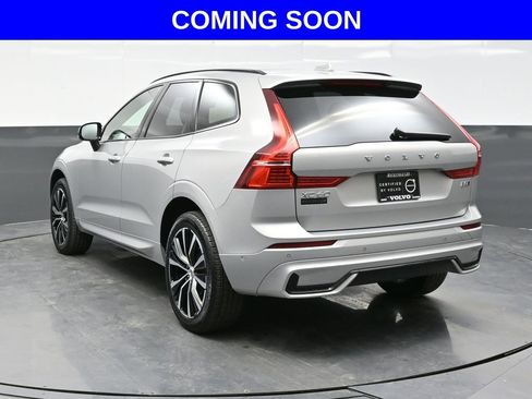 Used 2025 Volvo XC60 B5 Plus AWD/4WD image 5