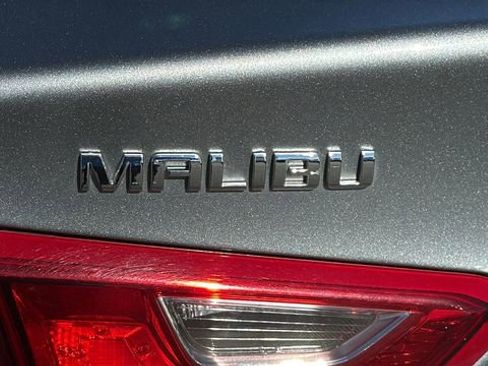 Used 2024 Chevrolet Malibu LT image 28