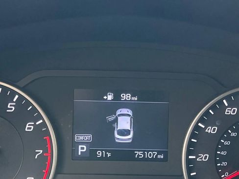 Used 2020 Kia Stinger GT-Line image 19