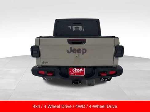 Used 2022 Jeep Gladiator Rubicon w/ Cold Weather Group image 6