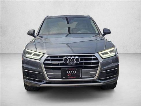 Used 2019 Audi Q5 Prestige w/ Prestige Package AWD/4WD image 2