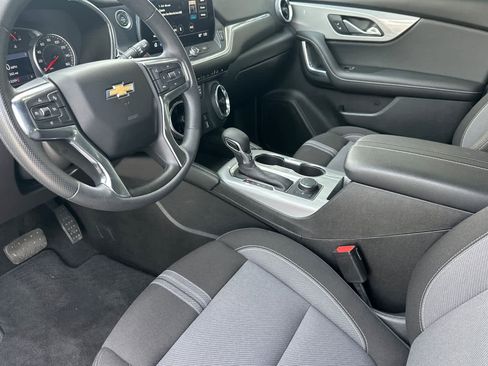Used 2025 Chevrolet Blazer LT AWD/4WD image 11