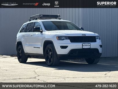 Used 2019 Jeep Grand Cherokee Laredo