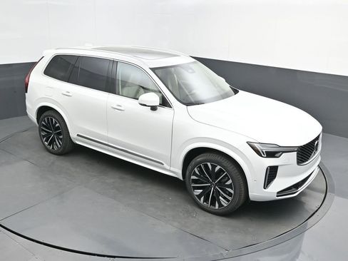 New 2026 Volvo XC90 B6 Ultra w/ Lounge Package AWD/4WD image 29