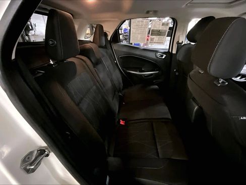 Used 2019 Ford EcoSport SE image 18