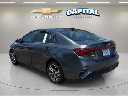 Used 2024 Kia Forte LXS FWD image 3