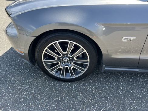 Used 2010 Ford Mustang GT Premium RWD image 26
