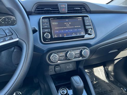 Used 2025 Nissan Versa SV FWD image 17