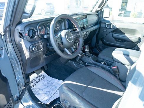 Certified 2025 Jeep Wrangler Unlimited Rubicon image 14