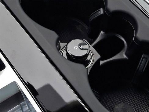 Certified 2025 Audi Q8 Premium Plus image 26