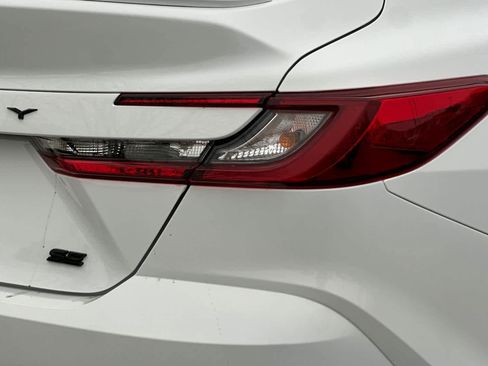 Used 2025 Toyota Camry SE image 26