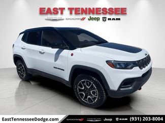 Used 2026 Jeep Compass Trailhawk AWD/4WD video 1