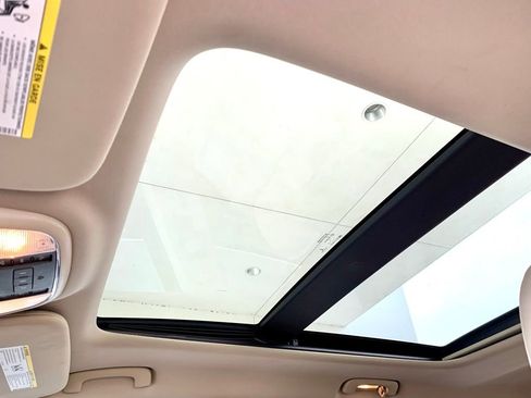 Used 2015 Jeep Grand Cherokee Limited w/ Luxury Group II image 13