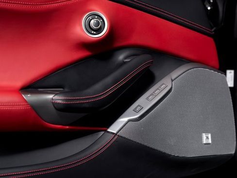 Certified 2020 Ferrari Portofino image 61