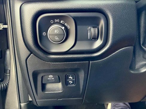 Used 2020 RAM 1500 Lone Star image 34