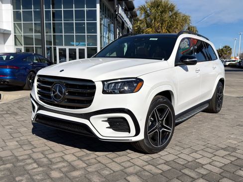 New 2026 Mercedes-Benz GLS 450 4MATIC image 1