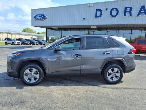 Used 2022 Toyota RAV4 XLE image 6